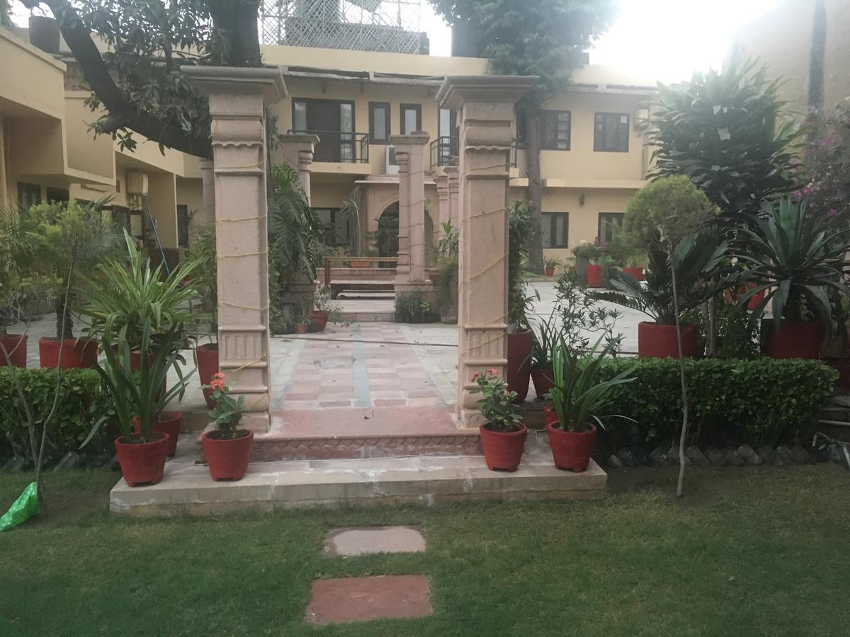 Awtar Mansion Bed & Breakfast Agra  Exterior photo